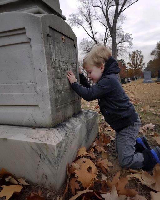 Boy Goes to Visit Twin Brothers Grave, Doesnt Return Home Even at 11 p,m